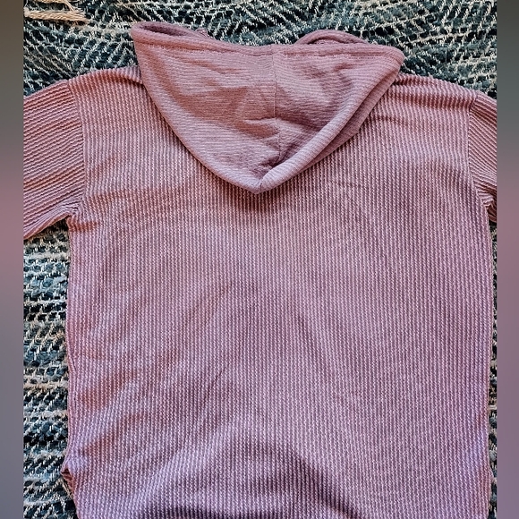 Fall essential ribbed mauve button-down hoodie jacket. Like new. Lightweight - Picture 2 of 3